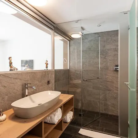 Luxury 10 Guest Chalet In - If You Want To Book, Please Contact On Wh-ats-app - 0034-605-434-371 !!!! ツェルマット